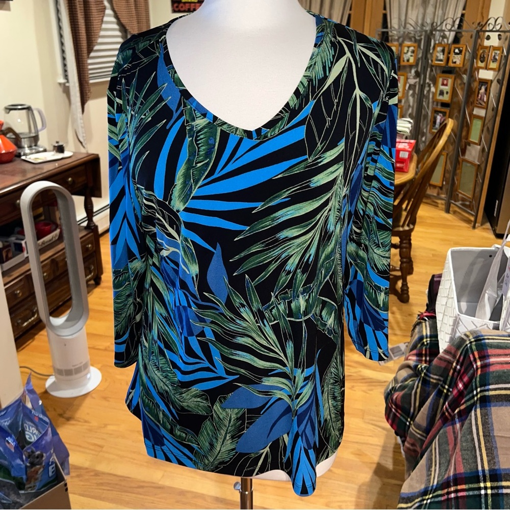 Susan Graver Size L Printed Liquid Knit V-Neck 3/4 Sleeve Top
